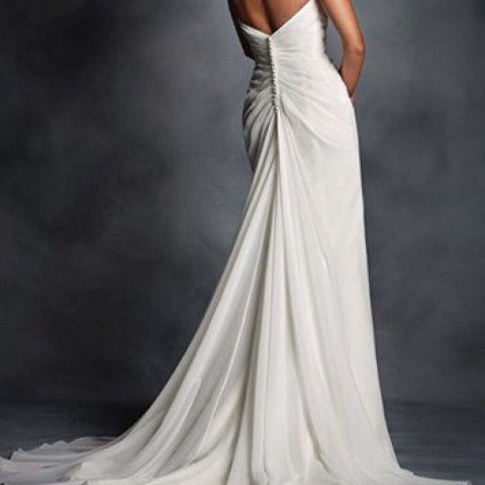 Alfred Angelo size 4 wedding dress